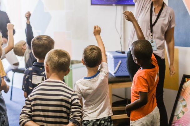 primary students asking questions
